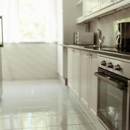Apartment In Lisbon With 3 Bedroom Cozy Experience Лориш Экстерьер фото